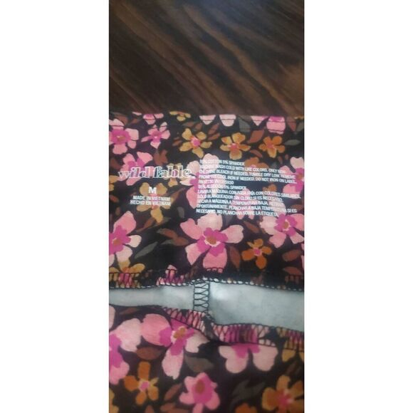 NWOT WILD FABLE HIGH WAISTED YOGA SHORTS - Picture 3 of 3